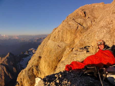 Vyčkávanie na východ slnka kúsok pod vrškom Punta Rocca
